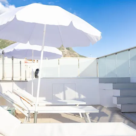 White 1903 - Rooftop Pool & Luxury Bed and Breakfast Forio di Ischia